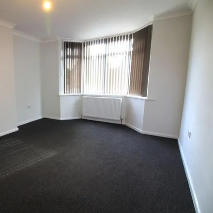 Image 3 - 28 Olton Boulevard East, Fox Hollies, B27 7NG, United Kingdom - House for rent