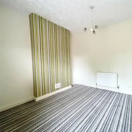Image 7 - 137 Stockport Road West, Stockport, SK6 2AY, United Kingdom - House for rent