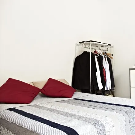 Rent this 3 bed room on Carrer de Nàpols in 344, 08013 Barcelona