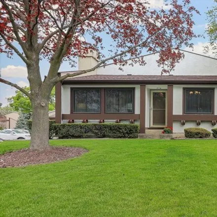 Image 1 - 149 Cascade Drive, Indian Head Park, Lyons Township, IL 60525, USA - House for sale