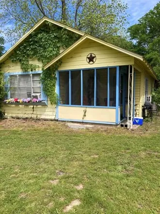 Buy this 2 bed house on 518 County Road 1214 in Wood County, TX 75783
