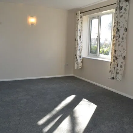 Image 3 - The Gables, 201 High Road Broxbourne, Wormley, EN10 6QF, United Kingdom - Apartment for rent
