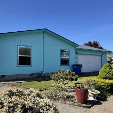 Buy this studio apartment on 2814 Northeast 47th Loop in Lincoln City, OR 97367