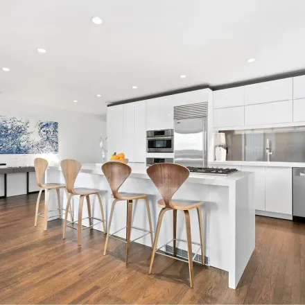 Rent this 3 bed apartment on 176 Broadway in New York, NY 10038