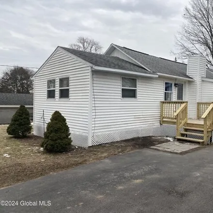 Buy this 4 bed house on 2058 Oaklawn Avenue in Rotterdam, NY 12306