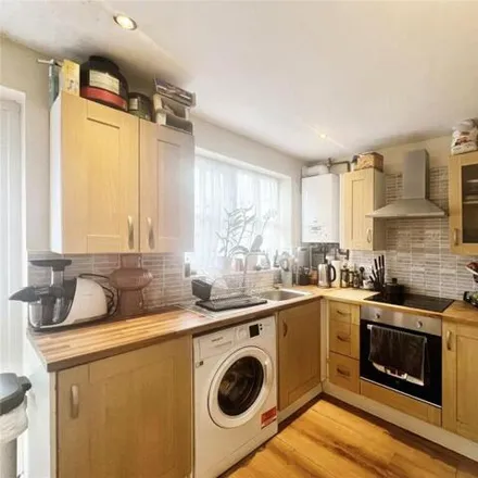 Image 3 - Fairfield Way, North Hertfordshire, SG1 6BF, United Kingdom - House for rent