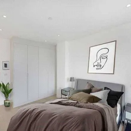 Rent this 2 bed apartment on 41 Grange Walk in London, SE1 3FP