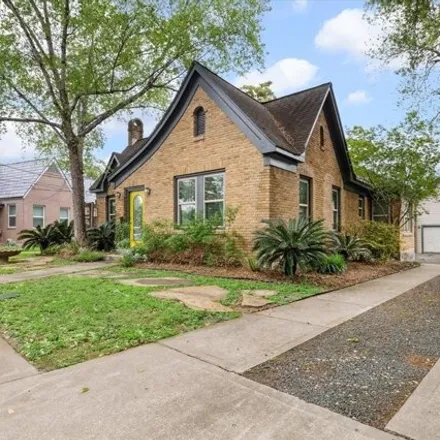 Rent this 2 bed house on White Oak Drive in Houston, TX 77260