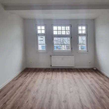 Rent this 3 bed apartment on Jordanstraße 5 in 39112 Magdeburg, Germany