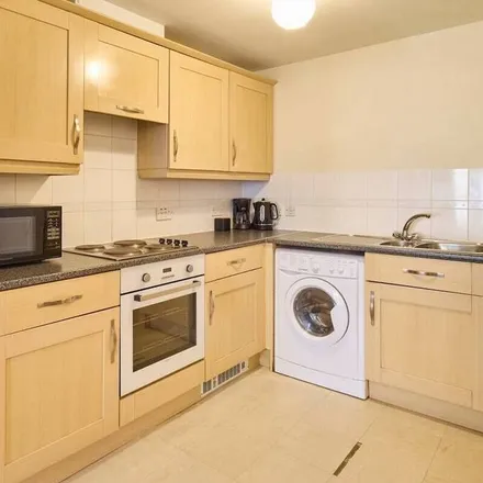 Image 9 - Canterbury, CT1 2SX, United Kingdom - Apartment for rent