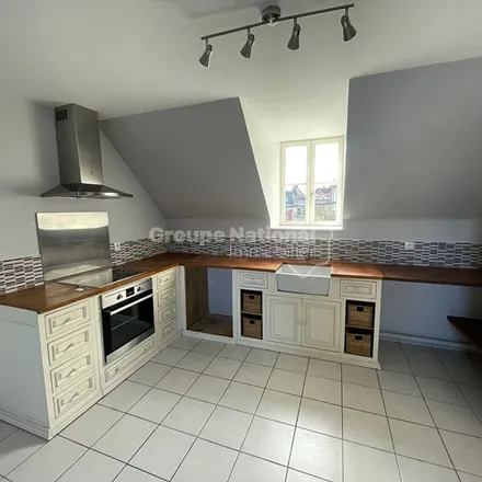 Rent this 3 bed apartment on 24 Rue de Beaudon in 60350 Pierrefonds, France