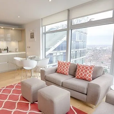 Image 3 - Pioneer Point, Winston Way, London, IG1 2ZE, United Kingdom - Apartment for rent