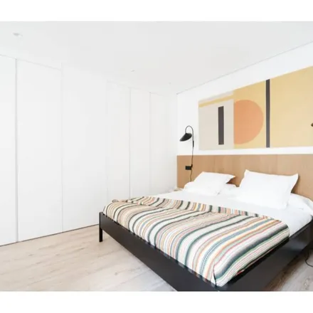 Rent this 2 bed apartment on Santuario La Milagrosa in Calle de García de Paredes, 45