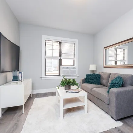 Image 3 - 429 West Belden Avenue - Apartment for rent