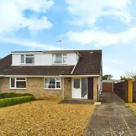 Buy this 2 bed duplex on Hatfield Road in Sawtry, PE28 5UF