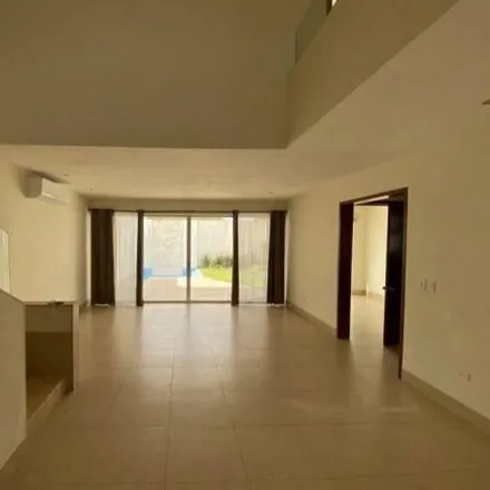 Rent this 4 bed house on unnamed road in Temozón Norte, 97300 Mérida