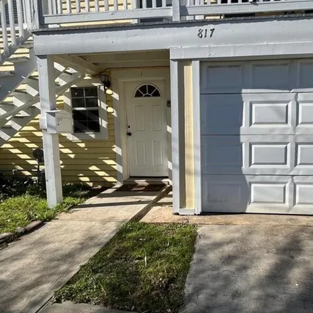 Rent this 2 bed house on 825 10th Street in Galveston, TX 77550