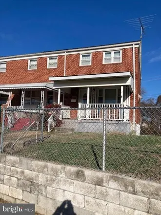 Image 2 - 8238 Kavanagh Road, Dundalk, MD 21222, USA - Townhouse for sale