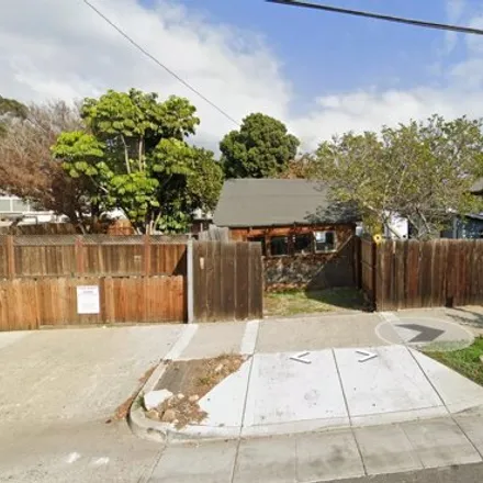 Image 4 - 823 Orange Avenue, Santa Barbara, CA 93101, USA - House for sale