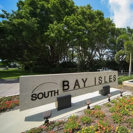 Rent this 2 bed condo on Harbourside Drive in Longboat Key, Sarasota County