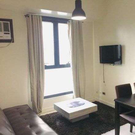 Rent this 1 bed condo on Garnet in Pasig, 1609