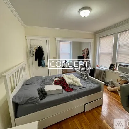 Rent this studio apartment on 35 Park Dr