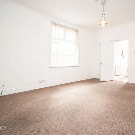 Image 2 - Allen & Harris, Cathedral Road, Cardiff, CF11 9PP, United Kingdom - Apartment for rent