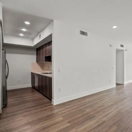 Image 5 - 1338 N Formosa Ave Apt 204, Los Angeles, California, 90046 - House for rent