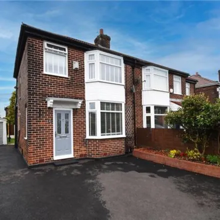 Buy this 3 bed duplex on Somers Road in Stockport, SK5 6SD