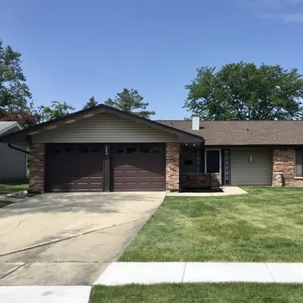 Rent this 3 bed house on 1988 North Lakeside Plaza in Hoffman Estates, Schaumburg Township