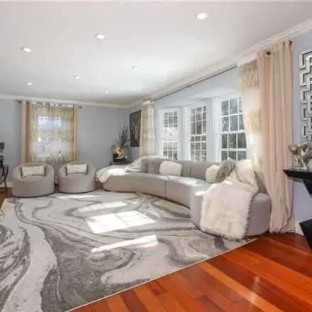 Image 4 - 125 Popham Road, Scarsdale Park, Village of Scarsdale, NY 10583, USA - House for rent
