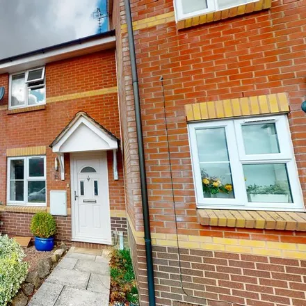 Rent this 2 bed townhouse on 8 Sissinghurst Grove in Leckhampton, GL51 3FA
