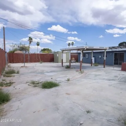 Buy this 3 bed house on 1454 East 22nd Place in Yuma, AZ 85365