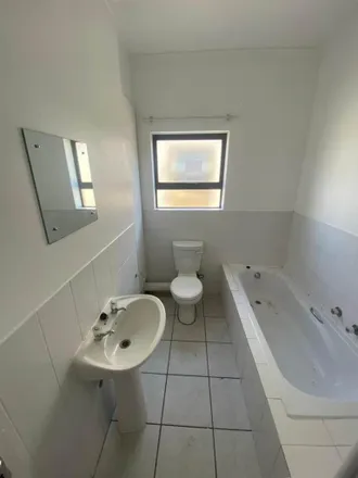 Image 3 - 264 Chicago Ave, Strand, Cape Town, 7140, South Africa - Apartment for rent