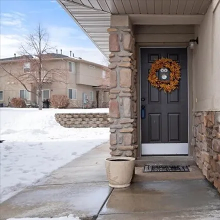 Image 3 - 8466 South Yellow Poppy Drive, West Jordan, UT 84081, USA - Condo for sale