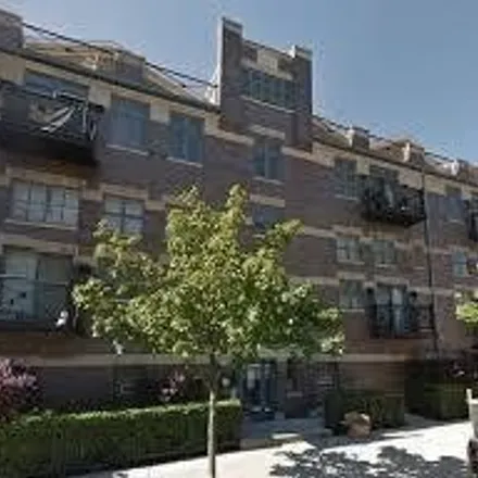 Rent this 2 bed house on 859 West Buckingham Place in Chicago, IL 60657