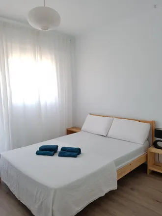 Rent this 3 bed apartment on Bombas Gens Centre d'Art in Carrer de Reus, 46009 Valencia