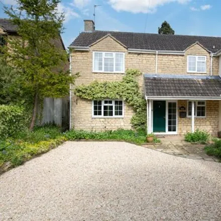 Buy this 4 bed house on Portway in Croughton, OX27 7SJ