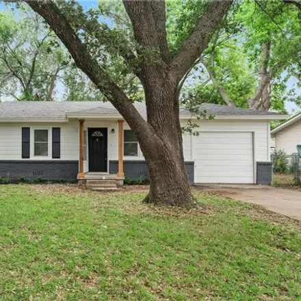 Buy this 3 bed house on 164 Meadowbrook Street in Robinson, McLennan County