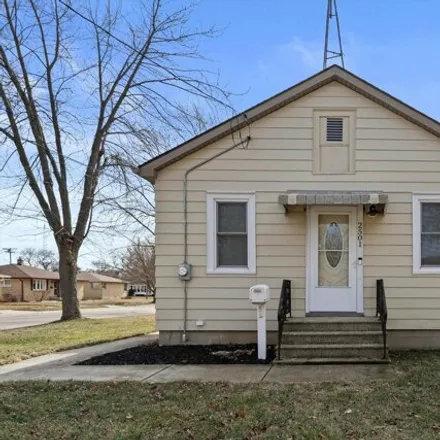 Buy this 2 bed house on 3022 25th Avenue in Kenosha, WI 53140