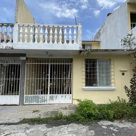Buy this 4 bed house on Calle Fina Portillo in Fraccionamiento Villa Rica I, 91810
