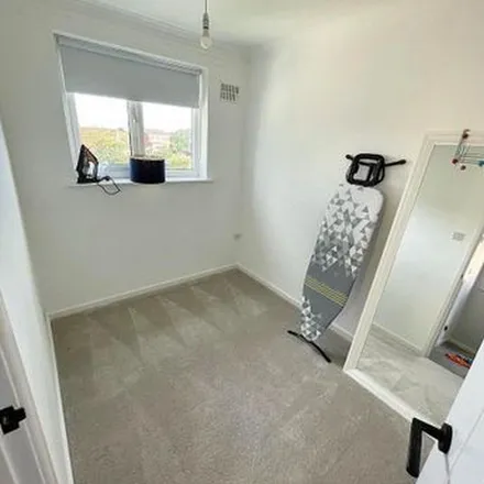 Rent this 2 bed duplex on St Lawrence Avenue in Snaith, DN14 9HD