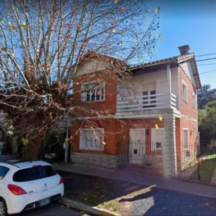 Buy this 3 bed house on Optica Agostini in Diagonal 92 9, Partido de La Plata