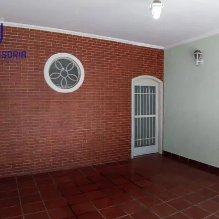 Rent this 2 bed house on Rua Doutor Ruy Barbosa in Vila Senger, Sorocaba - SP
