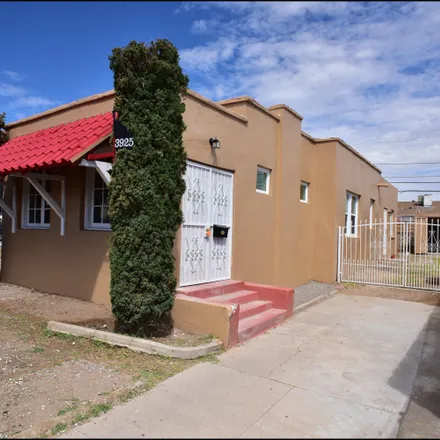 Image 4 - 3925 Mountain Avenue, El Paso, TX 79930, USA - House for rent