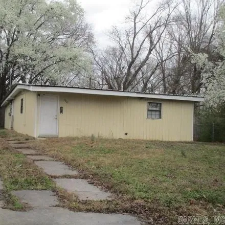 Buy this 3 bed house on 3303 Iris Street in Pine Bluff, AR 71603