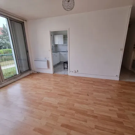 Rent this 1 bed apartment on 45 Boulevard Fernand Hostachy in 78290 Croissy-sur-Seine, France