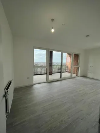 Image 6 - Firecrest Apartments, Moorhen Drive, The Hyde, London, NW9 7FF, United Kingdom - Room for rent