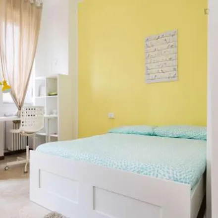 Rent this 4 bed room on Via dei Mandorli in 6, 20094 Cesano Boscone MI