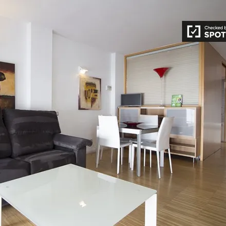 Rent this 2 bed apartment on Madrid in Iris, Calle del Conde de Romanones